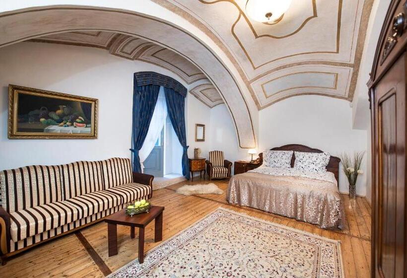 수피리어 룸, Chateau Grandcastle