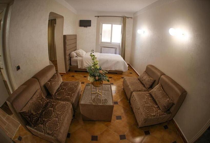 سوییت خانوادگی, Hôtel Des Lilas