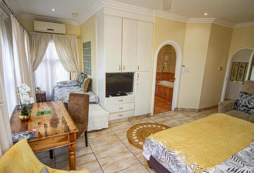 اتاق اجرایی با چشم‌انداز دریا, La Loggia Bed And Breakfast