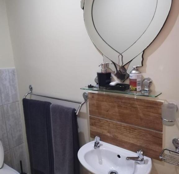 Quarto Estandar Primeiro Andar, La Loggia Bed And Breakfast