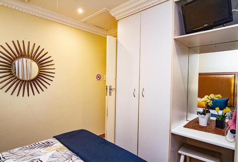 Quarto Familiar, La Loggia Bed And Breakfast
