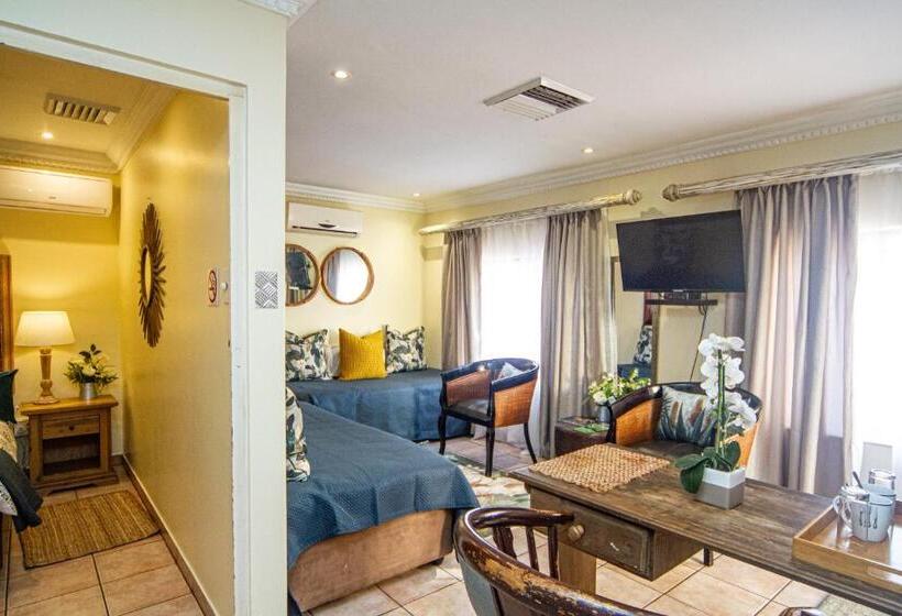 Quarto Familiar, La Loggia Bed And Breakfast