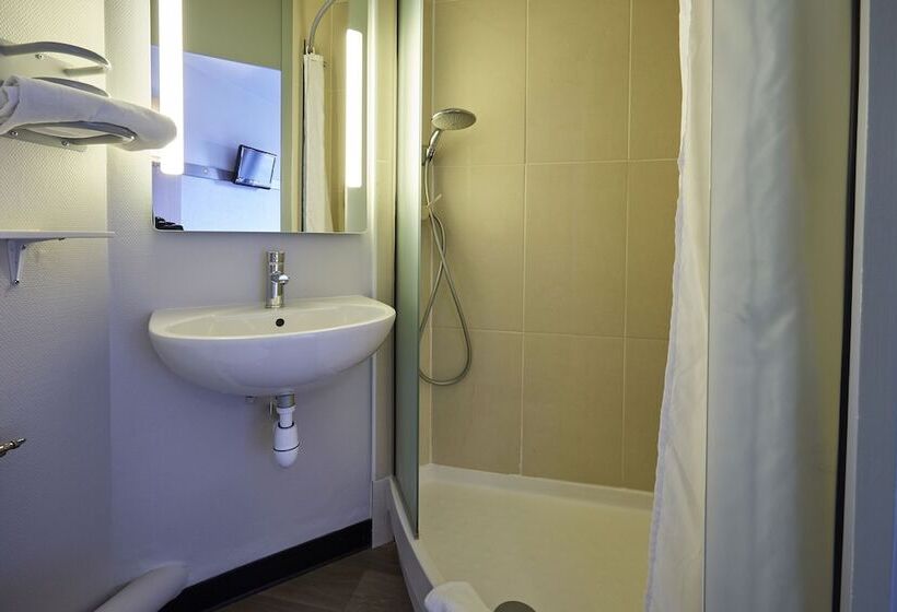 חדר סטנדרט לארבעה, B&b Hotel Paris Nord Villepinte