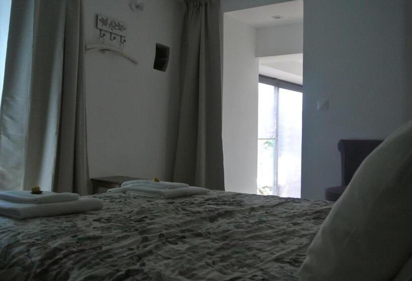 Люкс Повышенной Комфортности, Casas Do Contrabando
