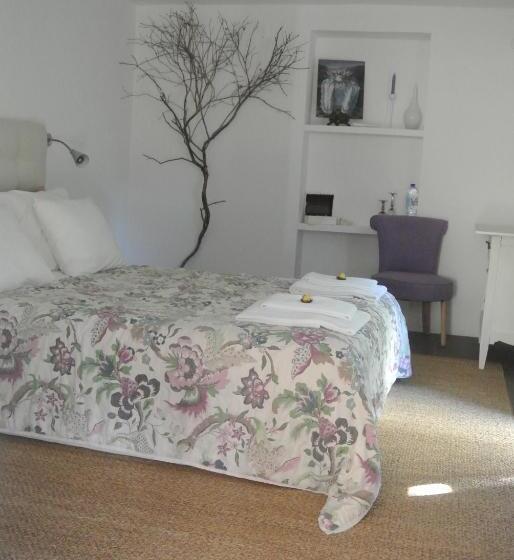 Люкс Повышенной Комфортности, Casas Do Contrabando