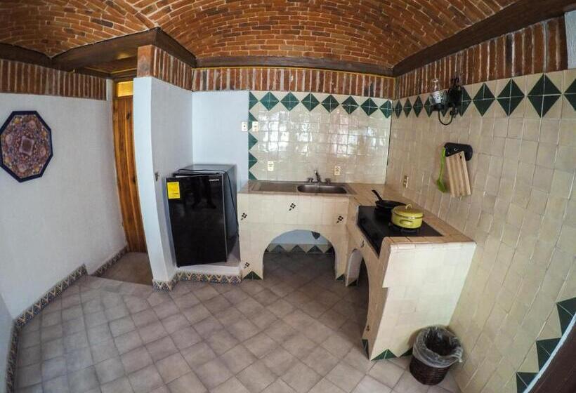 Полулюкс с Балконом, Suites Paraiso Tequis