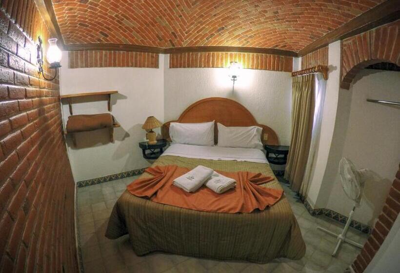 Полулюкс с Балконом, Suites Paraiso Tequis