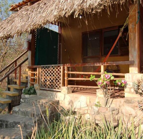 高级洋房, Villa Escondida
