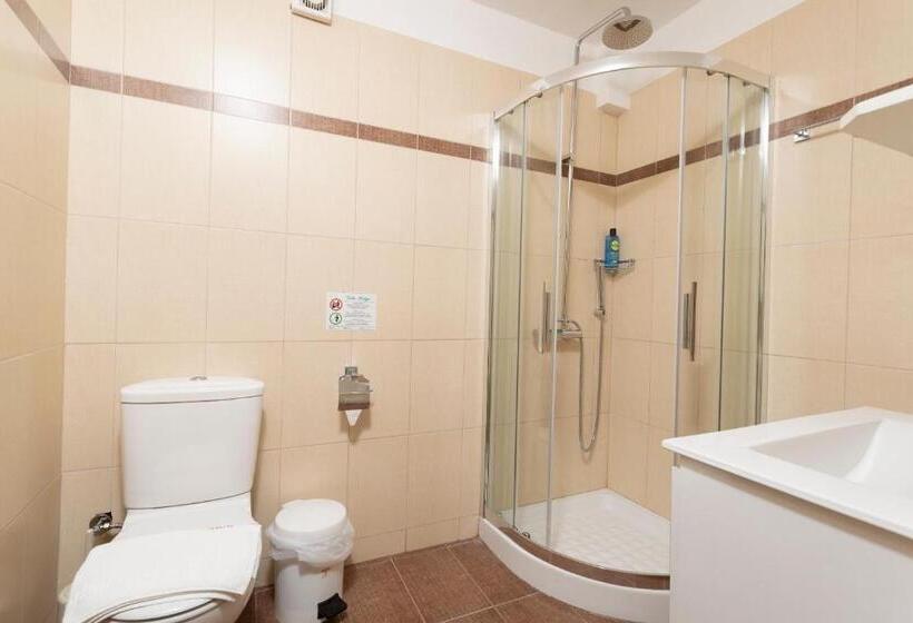 Четырехместный Номер Стандарт Вид на Сад, Villa Helga Exotic