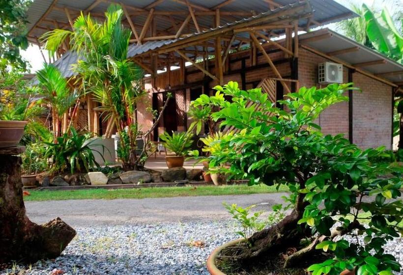Villa 2 Quartos, Bamboo Cottage Langkawi