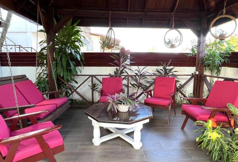 اتاق استاندارد یک تخته با بالکن, Villa Famiri Boutique