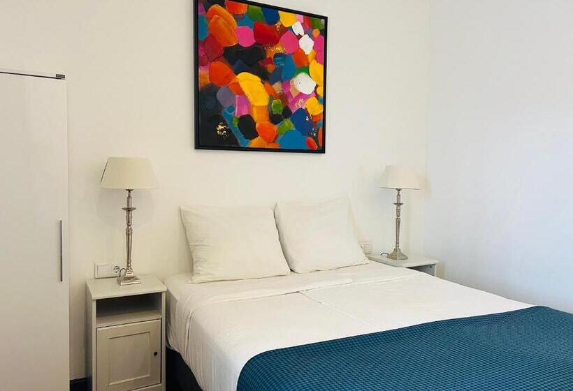 اتاق استاندارد با بالکن, Villa Famiri Boutique