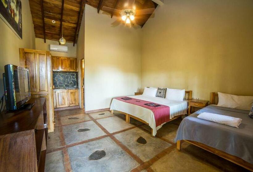 Трехместный Номер Deluxe, Santa Catalina Panamá