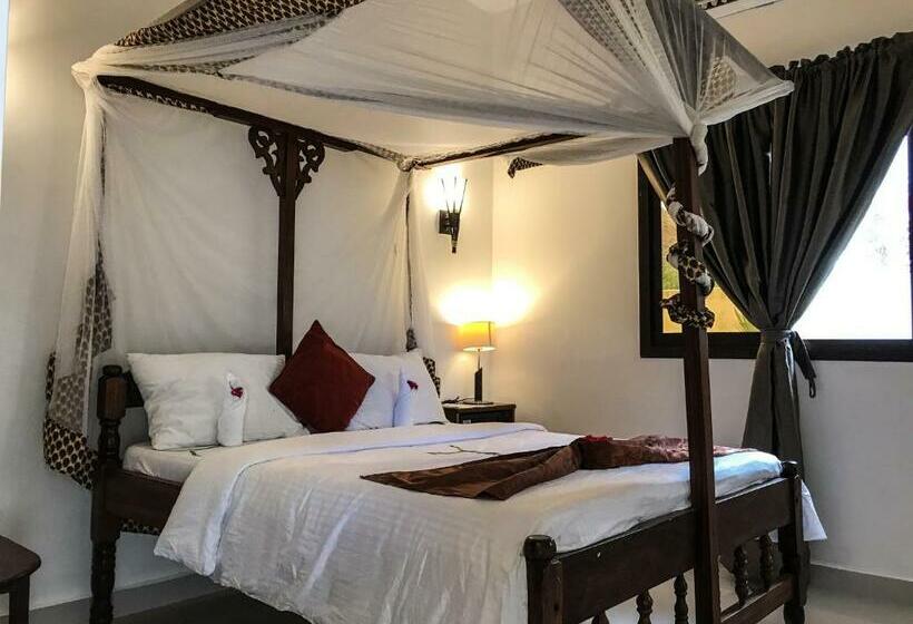 غرفة ديلوكس ذات إطلالة جانبية على البحر, Jambiani White Sands Bungalows
