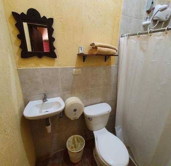 اتاق استاندارد یک نفره, Un Hotel En La Antigua