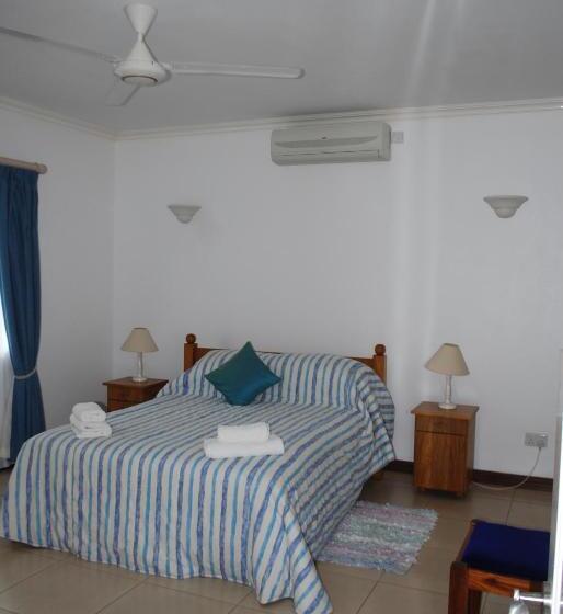 اتاق استاندارد, Marie Laure Suites