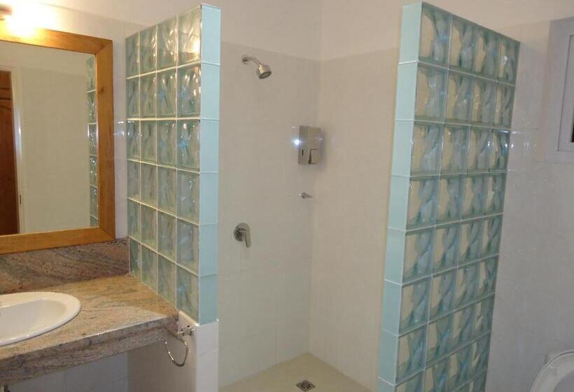 اتاق استاندارد, Marie Laure Suites
