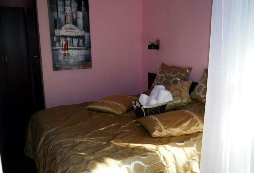 Quarto Deluxe, Kizhi Art Hotel Kharkiv