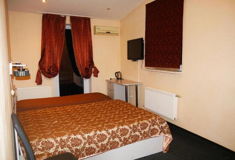 Júnior Suíte Familiar, Kizhi Art Hotel Kharkiv