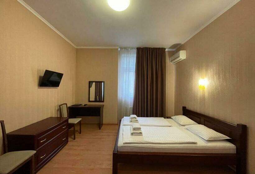 سوییت جونیور, Irishotels