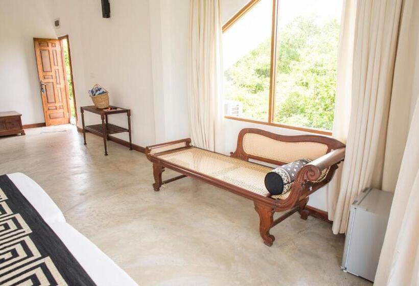 Студио Стандарт с Террасой, Nagenahira Beach Villa