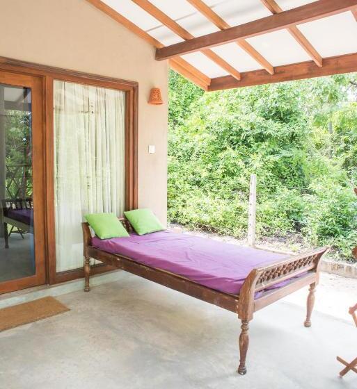 إستوديو قياسى مزودة بتراس, Nagenahira Beach Villa