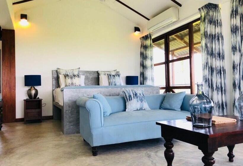 Люкс Deluxe Вид на Море, Nagenahira Beach Villa