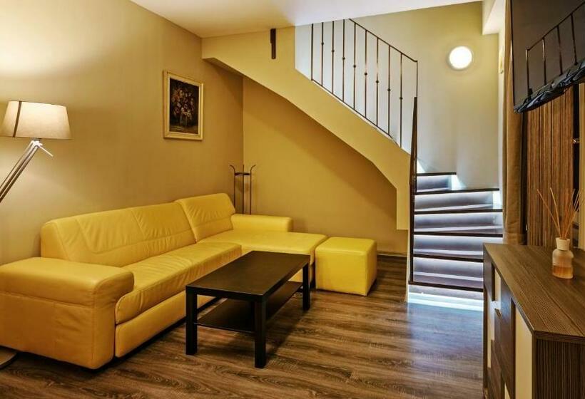 اتاق دوبلکس, Dům U Pikové Desítky