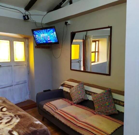 اتاق استاندارد, Yllari S Inn