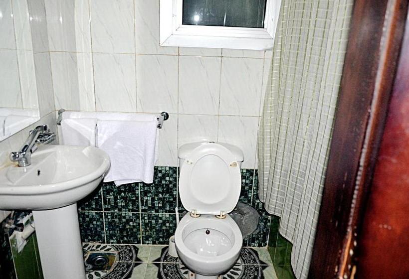 Camera Tripla Standard, Minya Compound Of The Armed Forces
