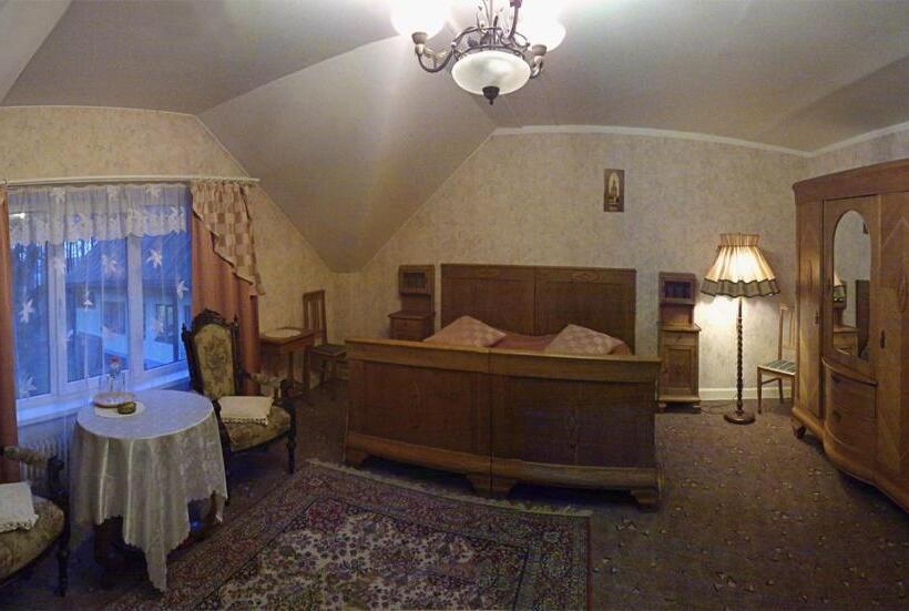 اتاق سوپریور, Motel Brencis