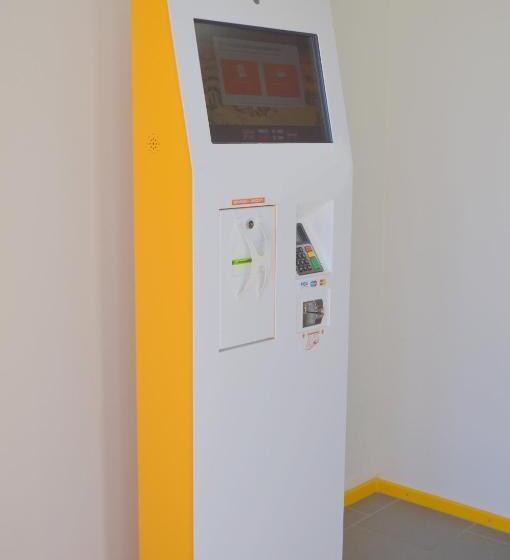 اتاق استاندارد چهارنفره با سرویس بهداشتی مشترک, Saare Automatic Hostel