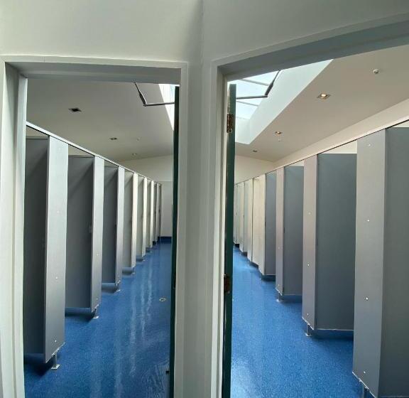 اتاق استاندارد, On Top Backpackers