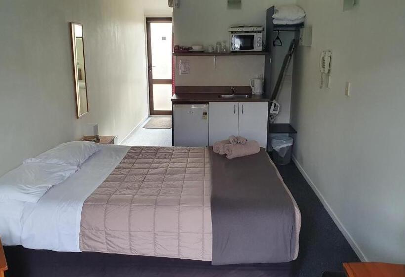 Студия Стандарт, Cortez Motel
