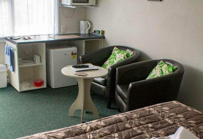 Студия Стандарт, Palm Motel Waihi