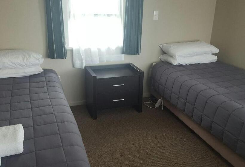Студия Стандарт, Palm Motel Waihi
