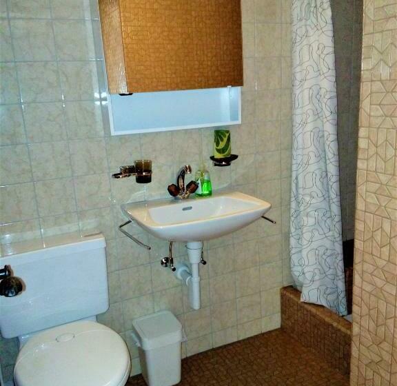 Номер Стандарт с Балконом, Heidi Guesthouse Amden Sternen