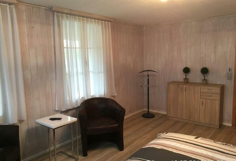 带共用浴室的标准房间, Landgasthof Hotel Adler