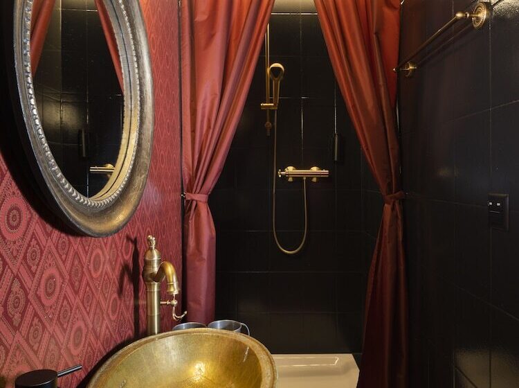 Номер Deluxe, Peanut Medieval Lodge