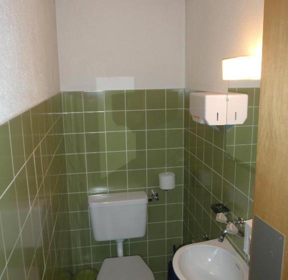 经济房, Restaurant Stechelberg Bed & Breakfast