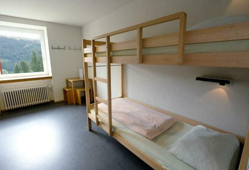 带共用浴室的标准房间, Valbellalenzerheide Youth Hostel