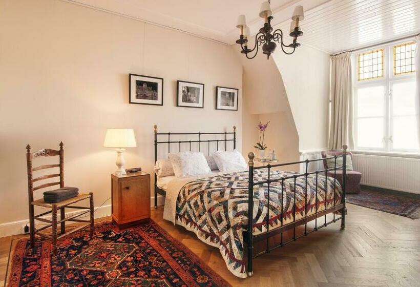 اتاق استاندارد, B&b De Schiedamse Suites