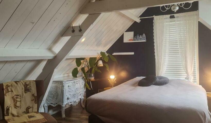 经济房, Logement Hellevoetsluis