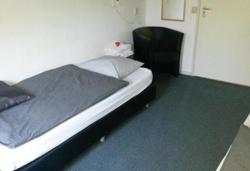 标准单人间共用浴室, Bed & Breakfast Zuidlaren