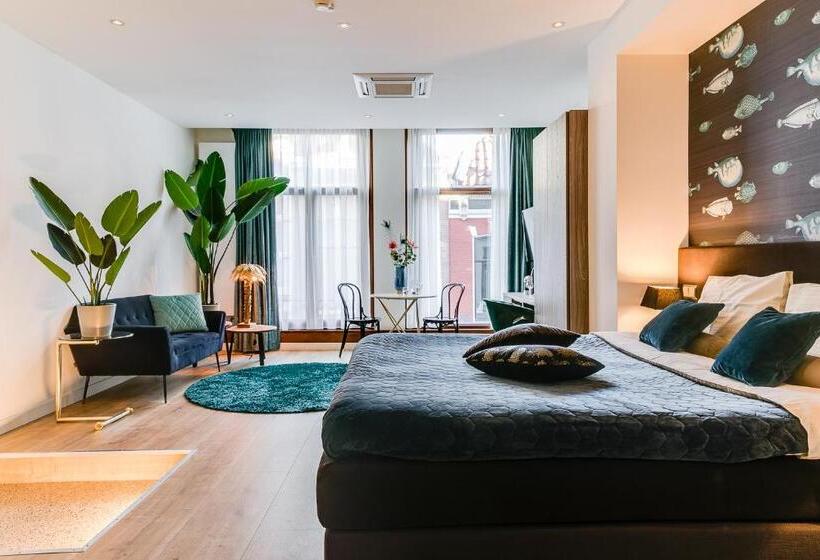 이그제큐티브 스위트, Brasss Hotel Suites