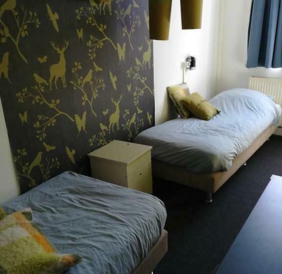 标准三人间, Simplon Hostel