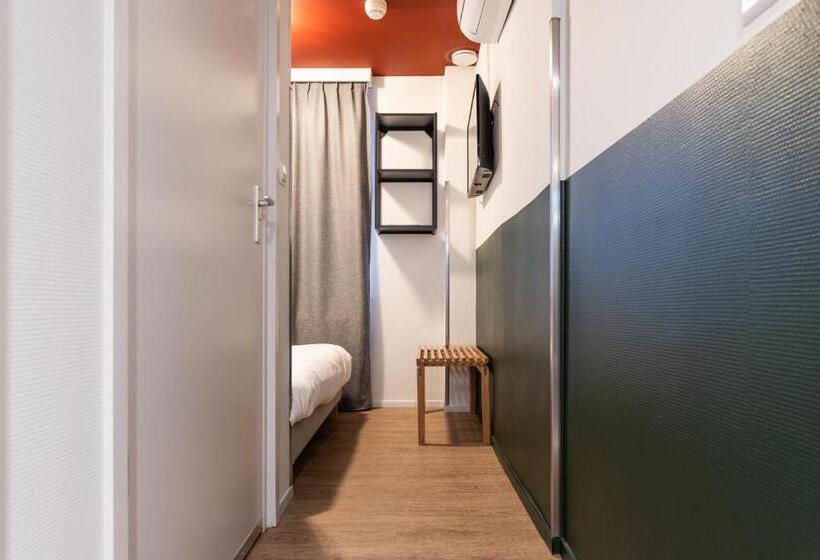 Номер Стандарт, Weber Hotel 117