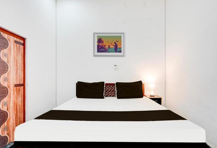 Трехместный Номер Классика, Oyo Royal Residency