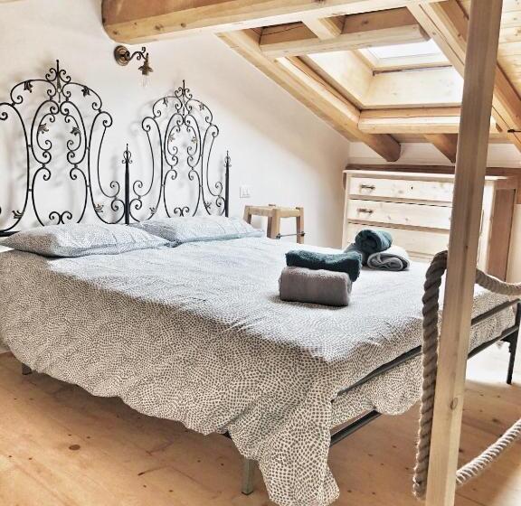 Номер Стандарт, Casa Barteèi