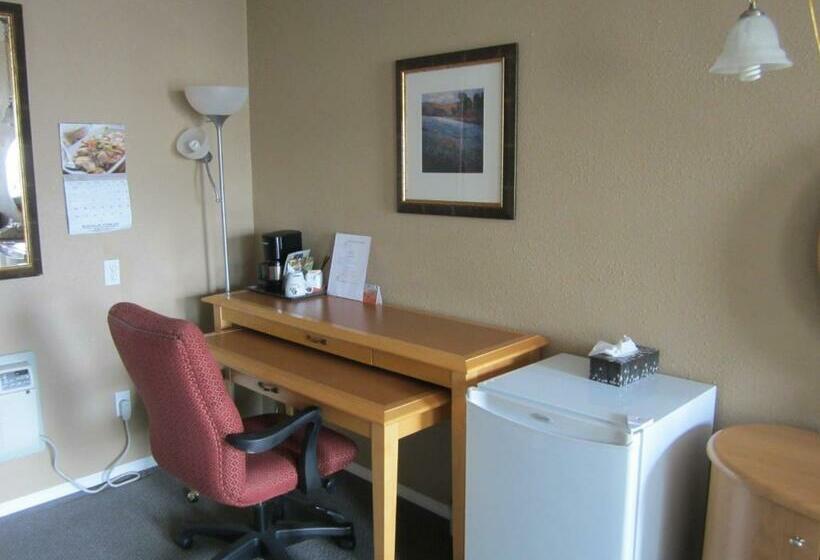Номер Deluxe, Bulkley Valley Motel